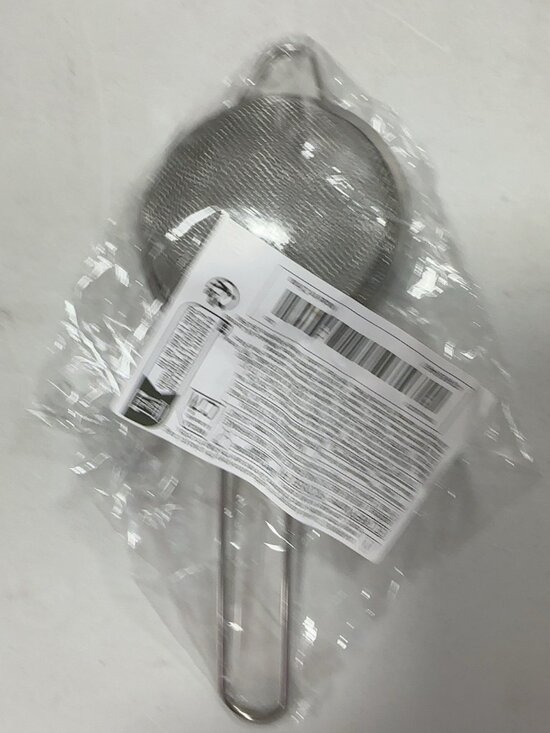 Other - Colador de malla fina de acero inoxidable con mango largo , nuevo y en su empaqu